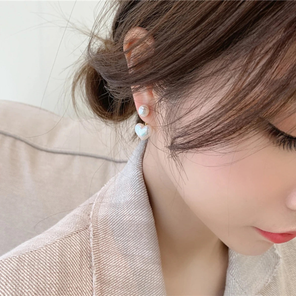 Lady Love Pearl Cold Wind Earrings